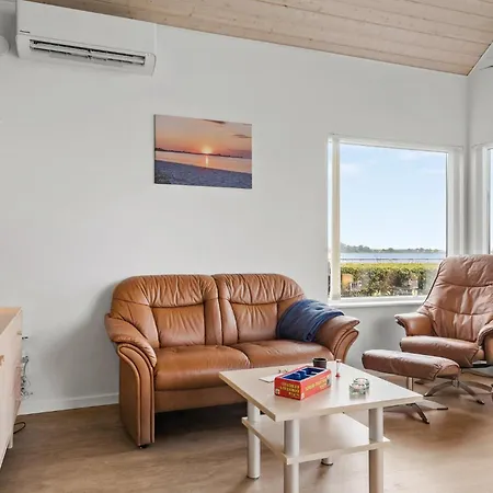 Two-bedroom In Bjert Abjerg